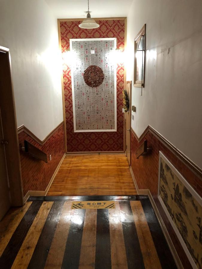 Heritage Place Hotel Gravelbourg Bagian luar foto