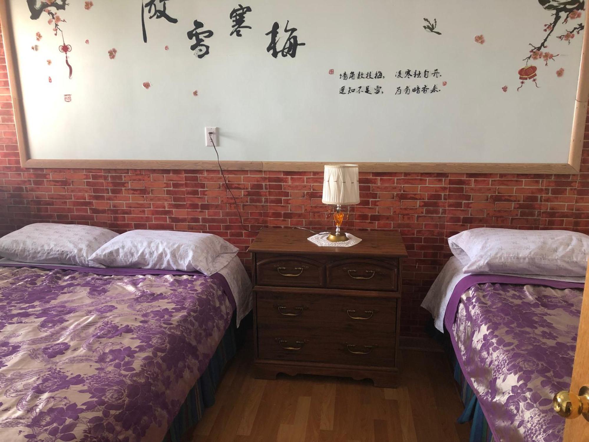 Heritage Place Hotel Gravelbourg Bagian luar foto