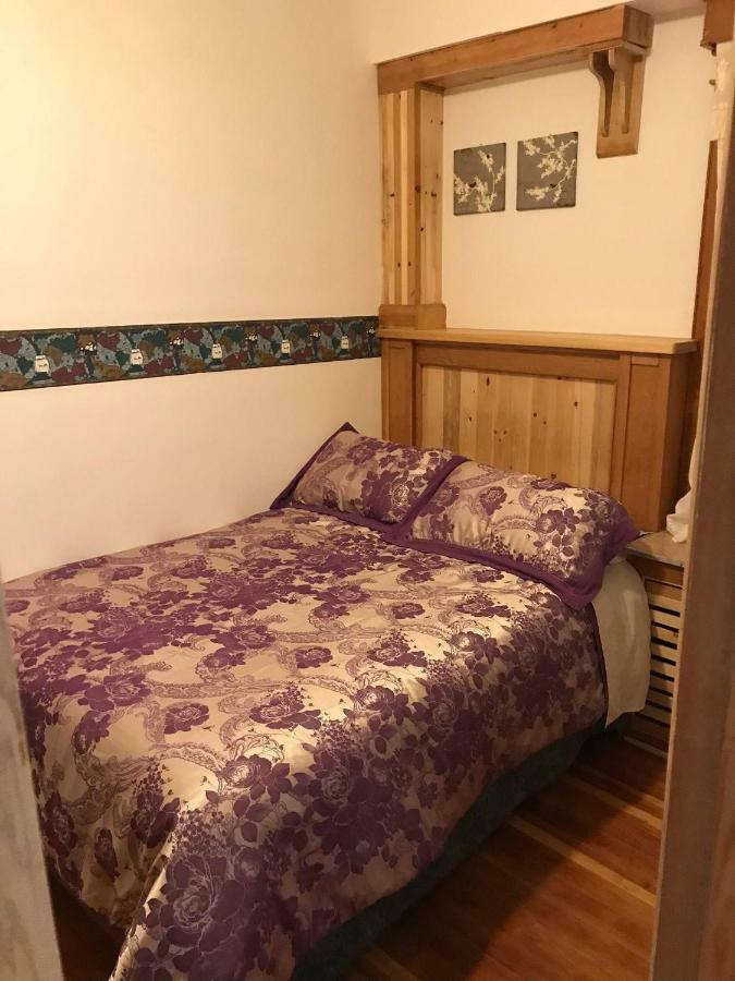 Heritage Place Hotel Gravelbourg Bagian luar foto